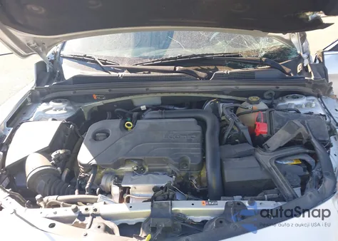 2022 Chevrolet Malibu Fwd Lt из США, поврежденный, VIN 1G1ZD5ST4NF126567